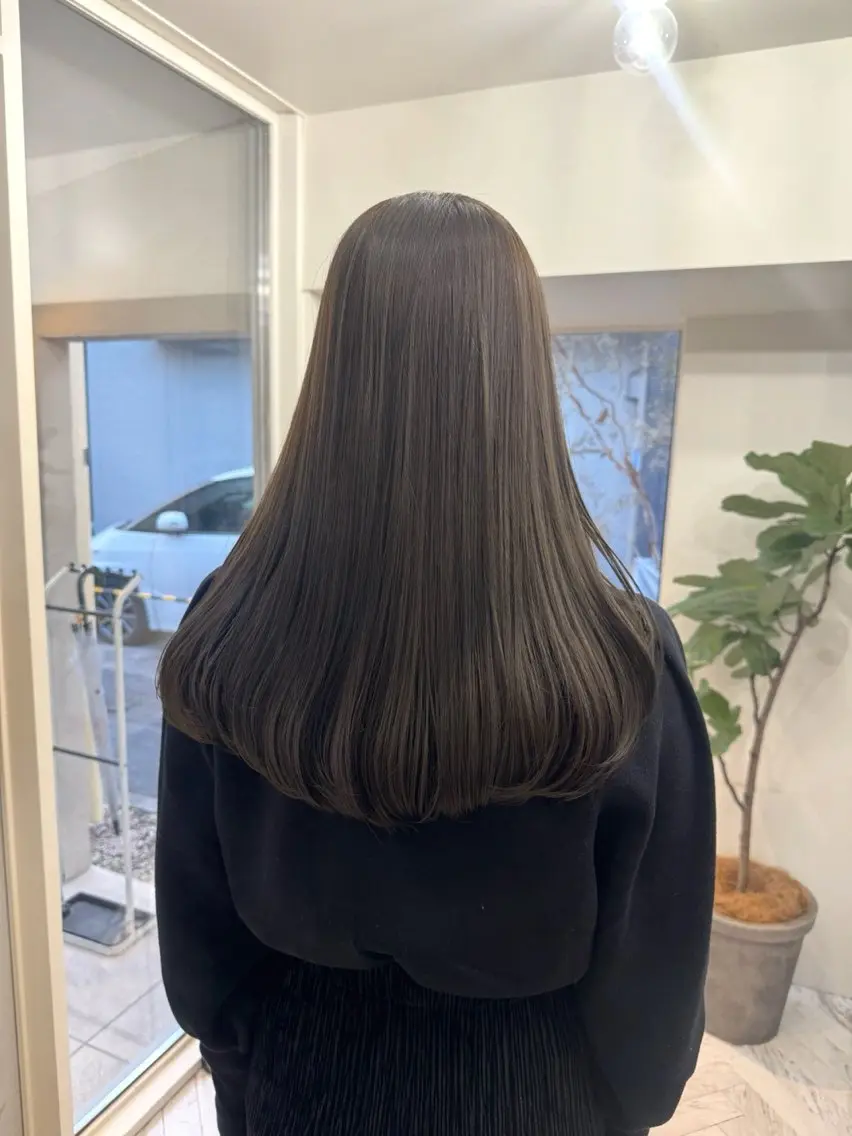 ロング カラー アディクシーカラー グレージュ オリーブグレージュ オリーブグレー ヘアカラー トリートメント Lomalia 🤍🫧/makoのヘアスタイル