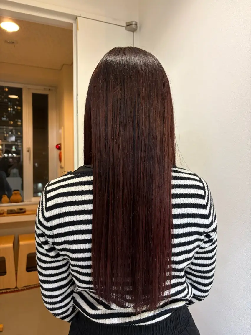 カラー レッドカラー UNBIRTHDAY amiのヘアスタイル