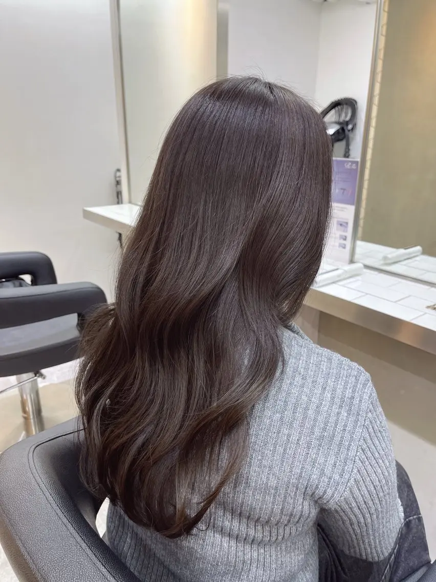 ロング カラー ハイトーン/レイヤ ーTENSHOのヘアスタイル