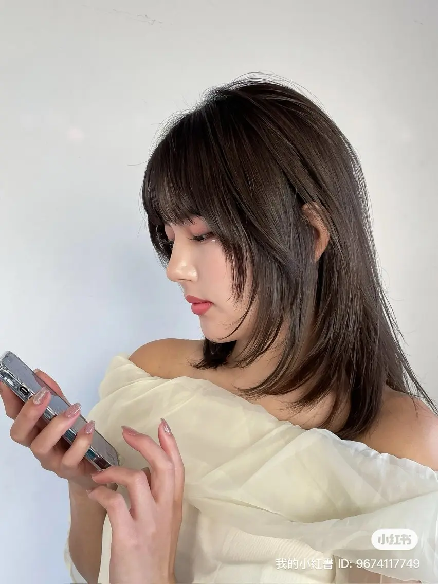 ミディアム ハッシュカット カット トリートメント 縮毛矯正 髪質改善寺坂雄飛💐のヘアスタイル