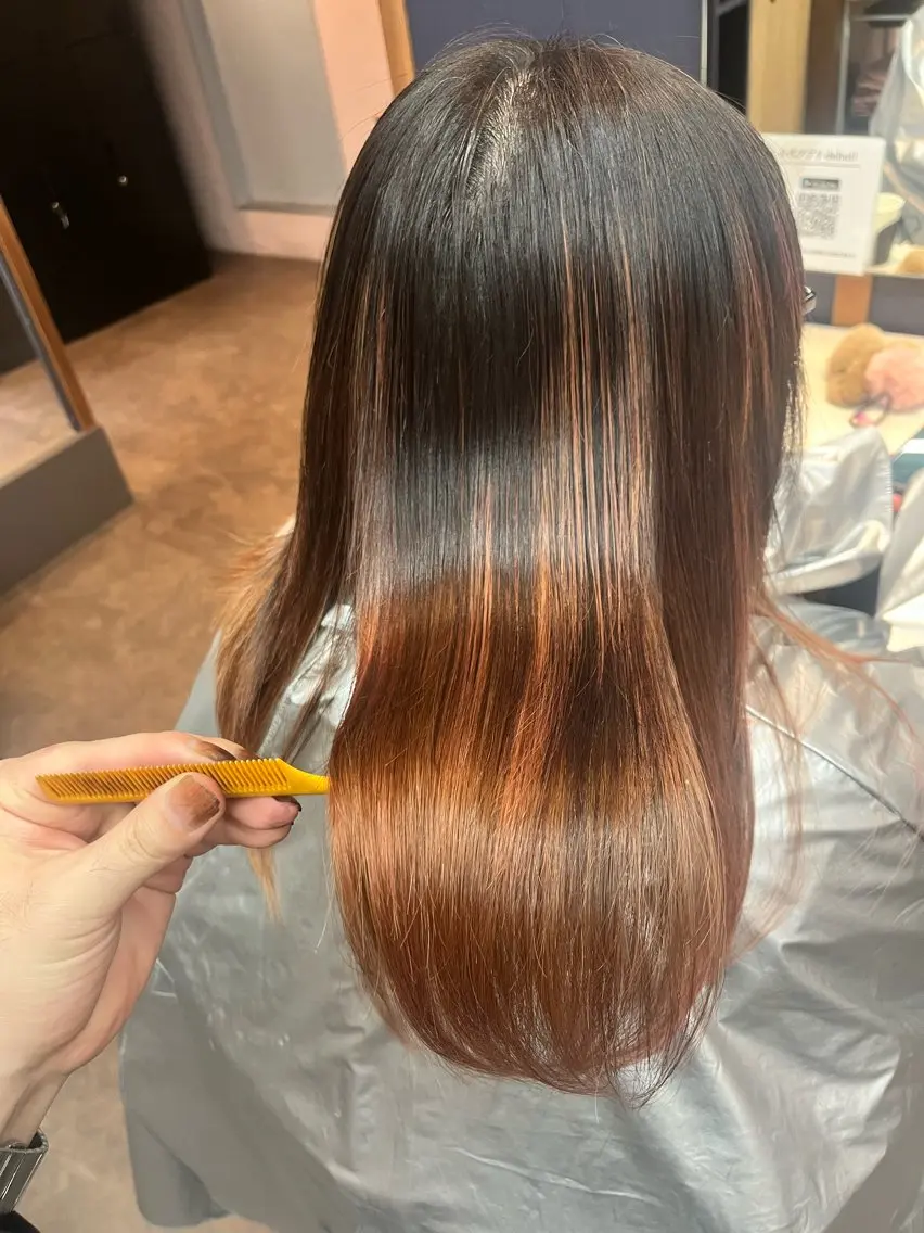 セミロング トリートメント 宮下 浩一のヘアスタイル