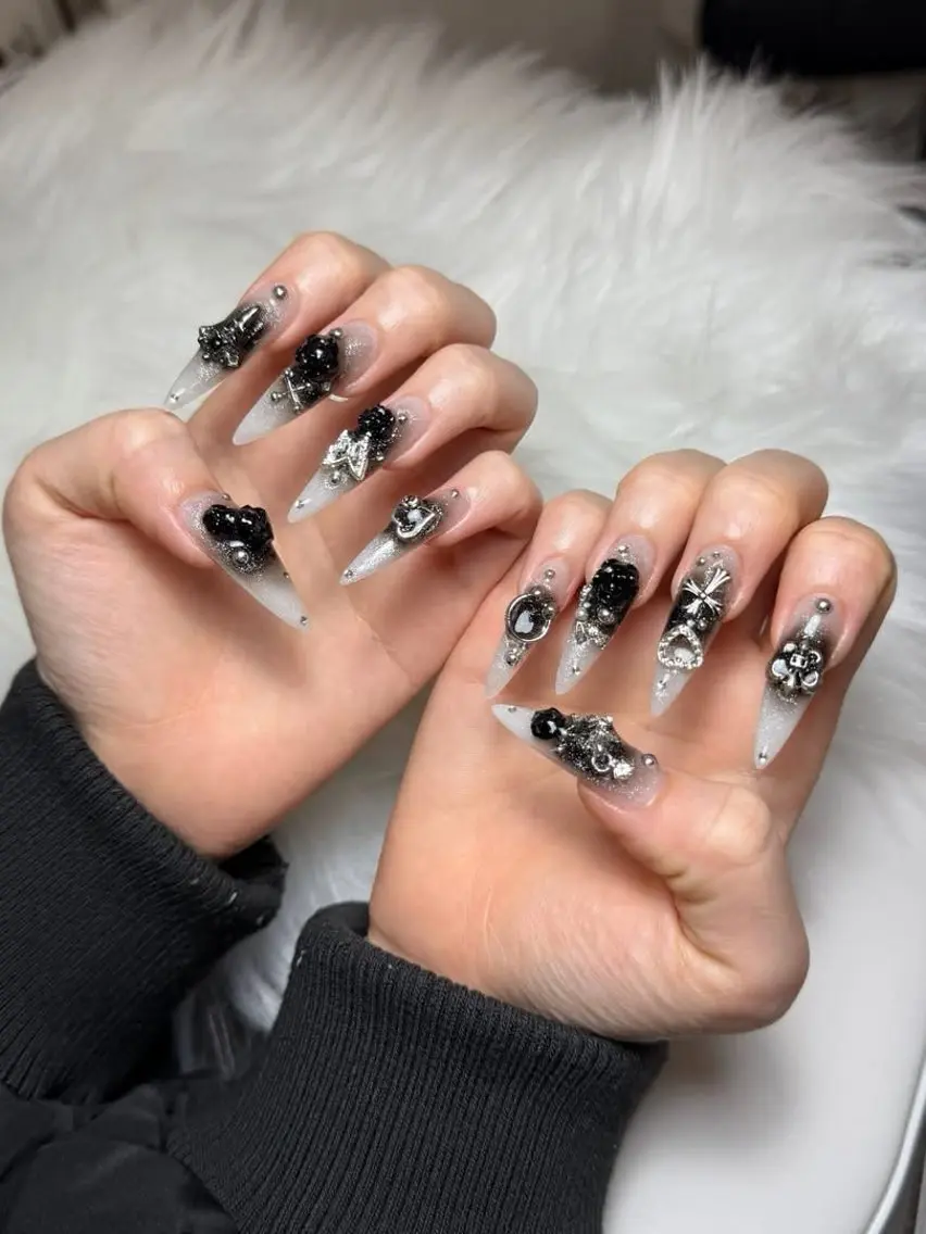 ネイル チークネイル フットネイル フレンチネイル グラデーション 韓国ネイル YUKI NAILのネイルデザイン