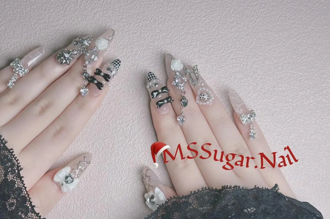 ネイル ハロウィン ロングネイル マグネットネイル スカルプネイル ネイルチップ MSSugar Nailのネイルデザイン