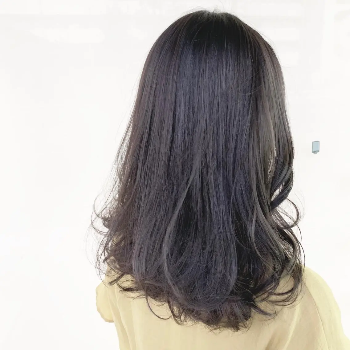 セミロング レイヤー/艶髪カラー 森本くるみのヘアスタイル