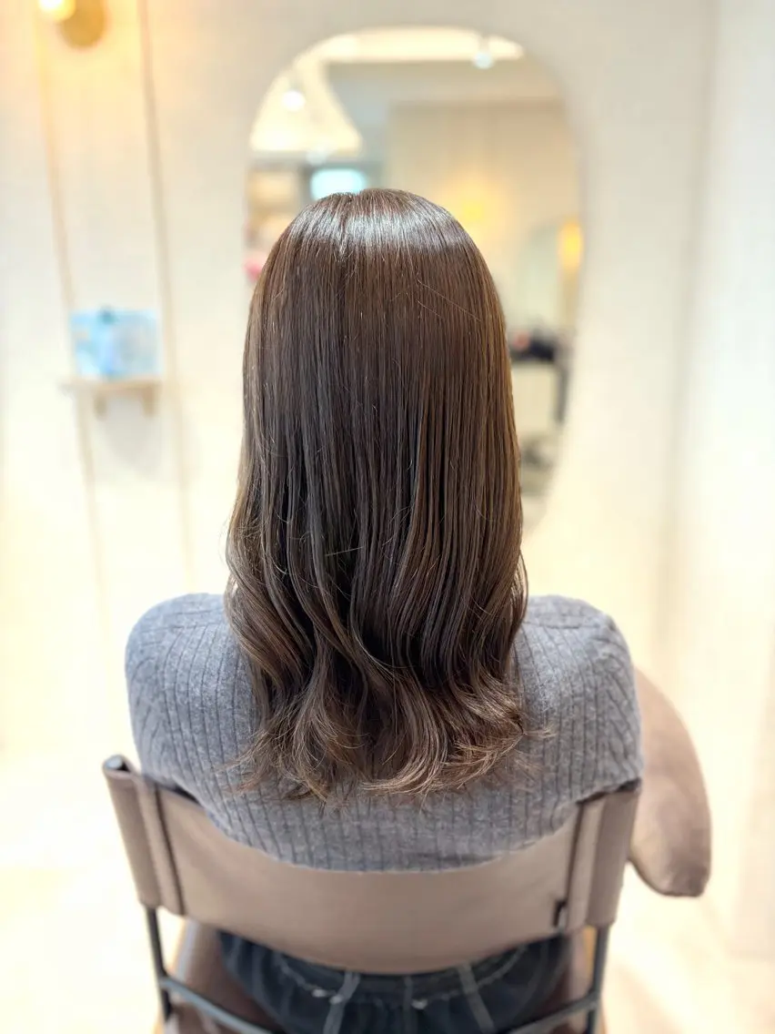 ロング カラー 菅原 渚のヘアスタイル