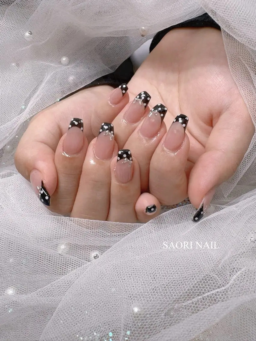 ネイル ドット フットネイル フレンチネイル ジェルネイル 韓国ネイル ハンドネイル SAORI NAIL /長さ出し専門店のネイルデザイン