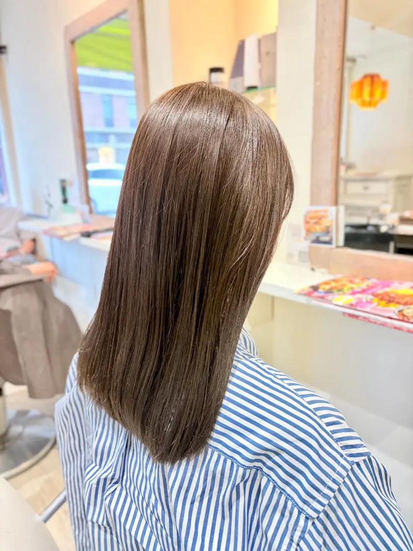 ミディアム カット ヘアカラー NICCOLO室見 Erinaのヘアスタイル