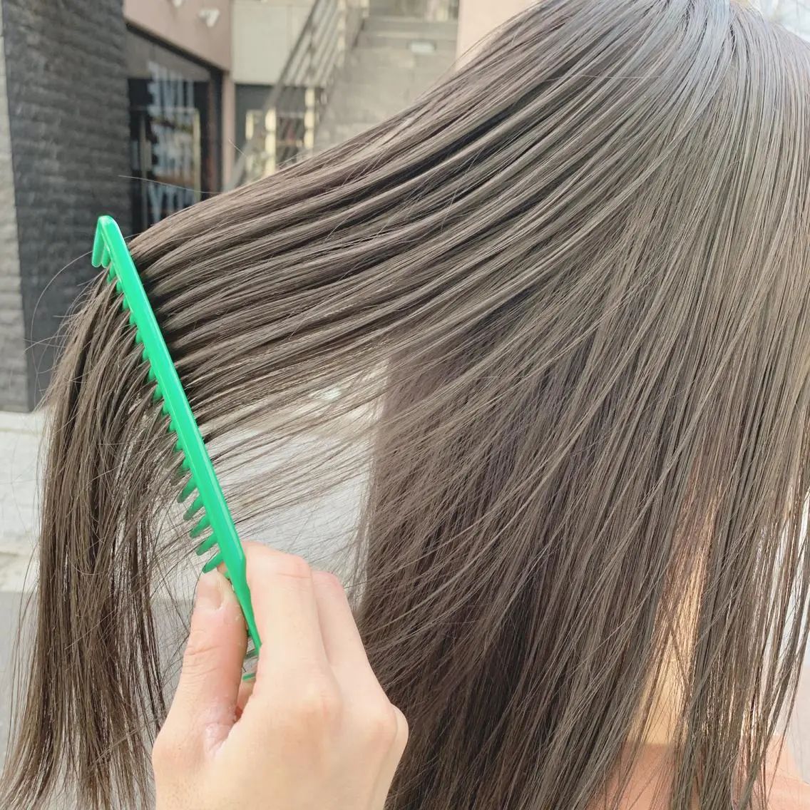 ロング カラー ネイル ハイトーンボブ 前田 表参道　グレージュのヘアスタイル