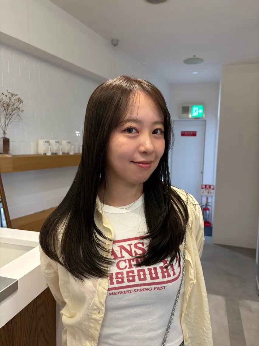 ロング カラー ブラウンカラー レイヤーカット sara :のヘアスタイル