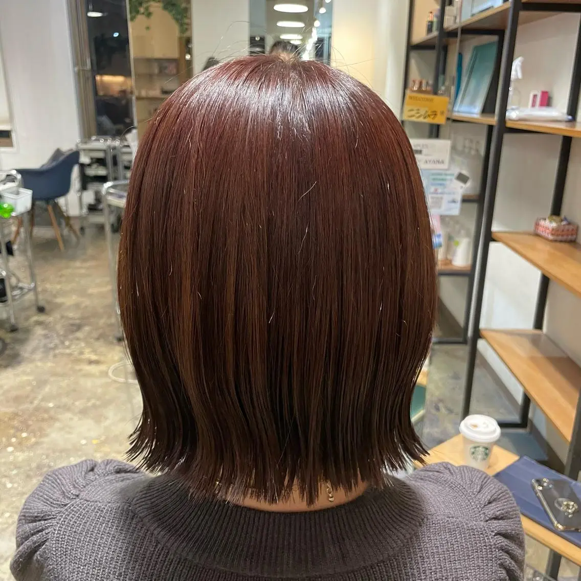 ショート レッドブラウン ショートヘア 外ハネヘア 🇰🇷韓国スタイル レイヤー/ayanaのヘアスタイル