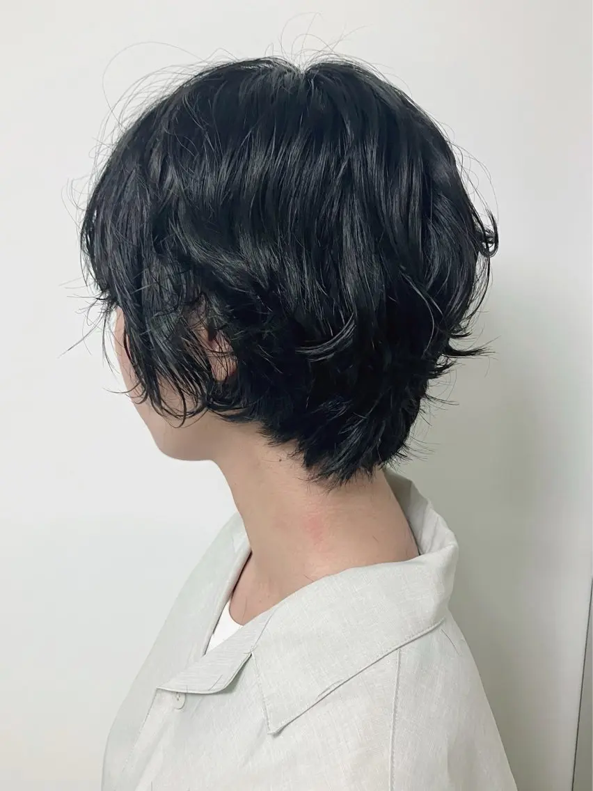 ショート ショートボブ ボブ レイヤーカット 似合わせカット ショートヘア fumika推しカラ ー/デザインカラーのヘアスタイル
