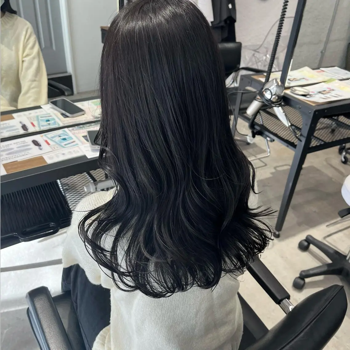 𓊆ミニモ限定クーポン💐𓊇うる艶カラー➕Aujuaトリートメント ※ロング料金なし‼︎の写真