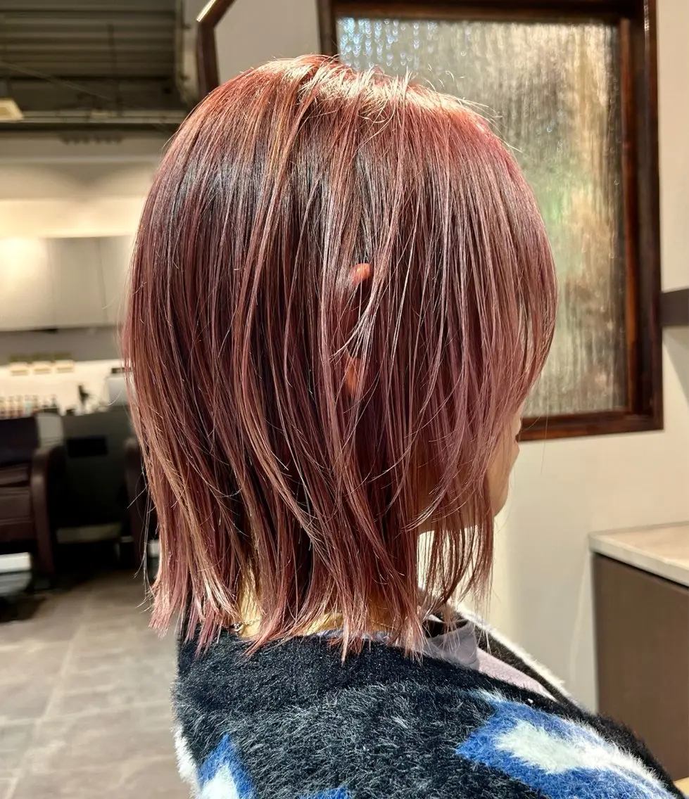 ミディアム 襟川 彩奈のヘアスタイル