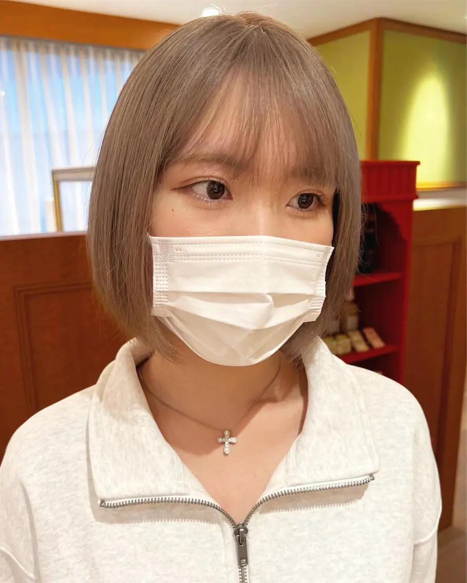 ショート カラー ブリーチ ヘアカラー トリートメント Lita KANAのヘアスタイル
