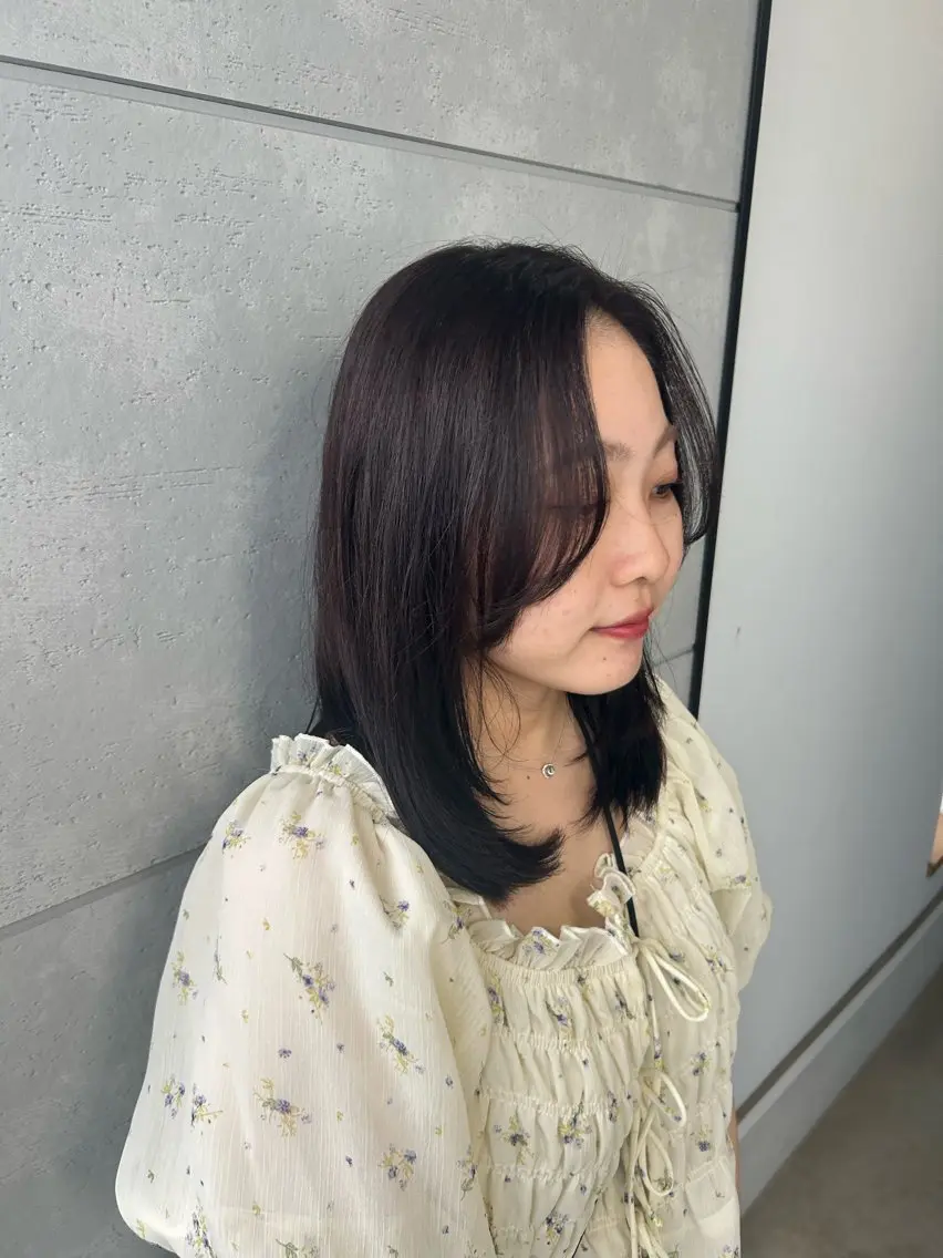ミディアム パープルカラー ヘアカラー トリートメント 盛本 彩乃のヘアスタイル