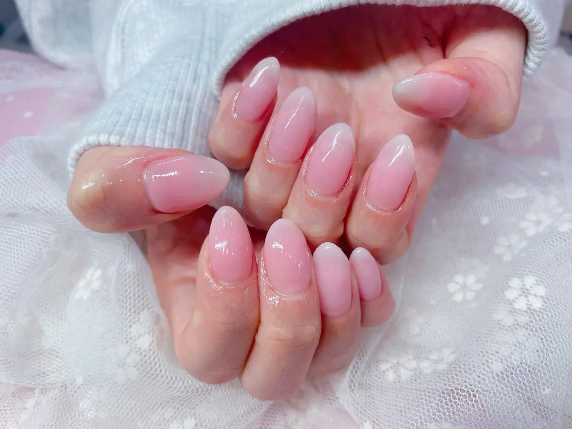 ネイル ジェルネイル グラデーション 💫ゆか_ Nailartistのネイルデザイン