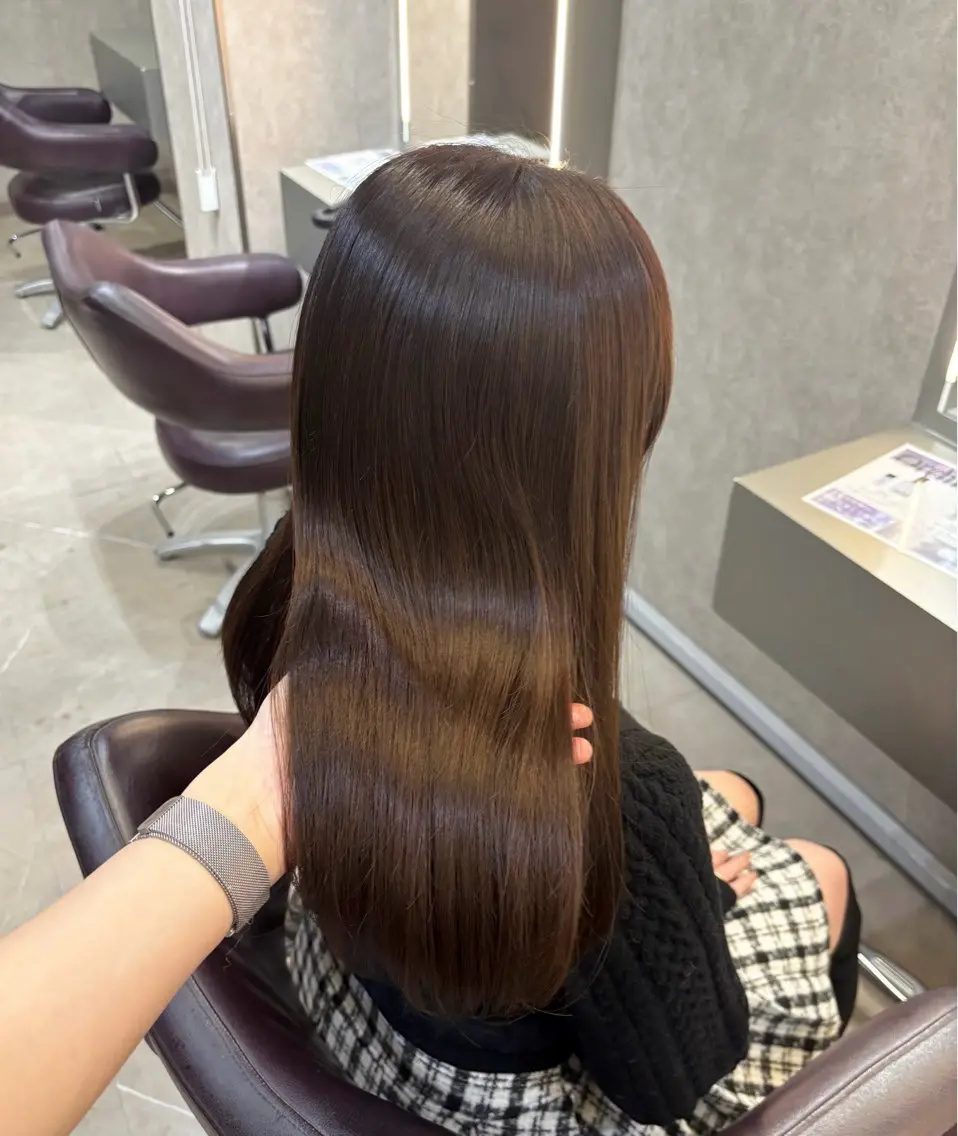 セミロング 浦川 まどかのヘアスタイル