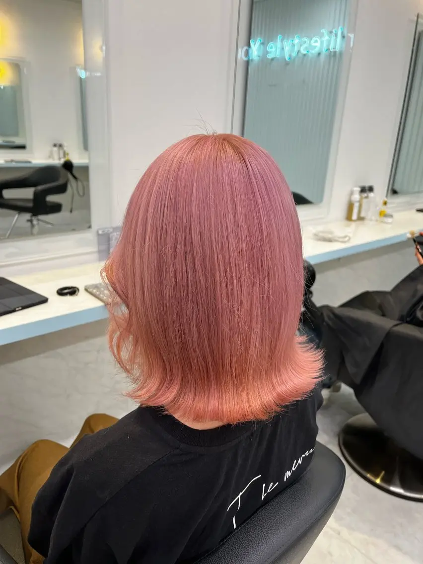 ミディアム カラー ヘアカラー トリートメント ブリーチカラー 🩵MIZUKIのヘアスタイル