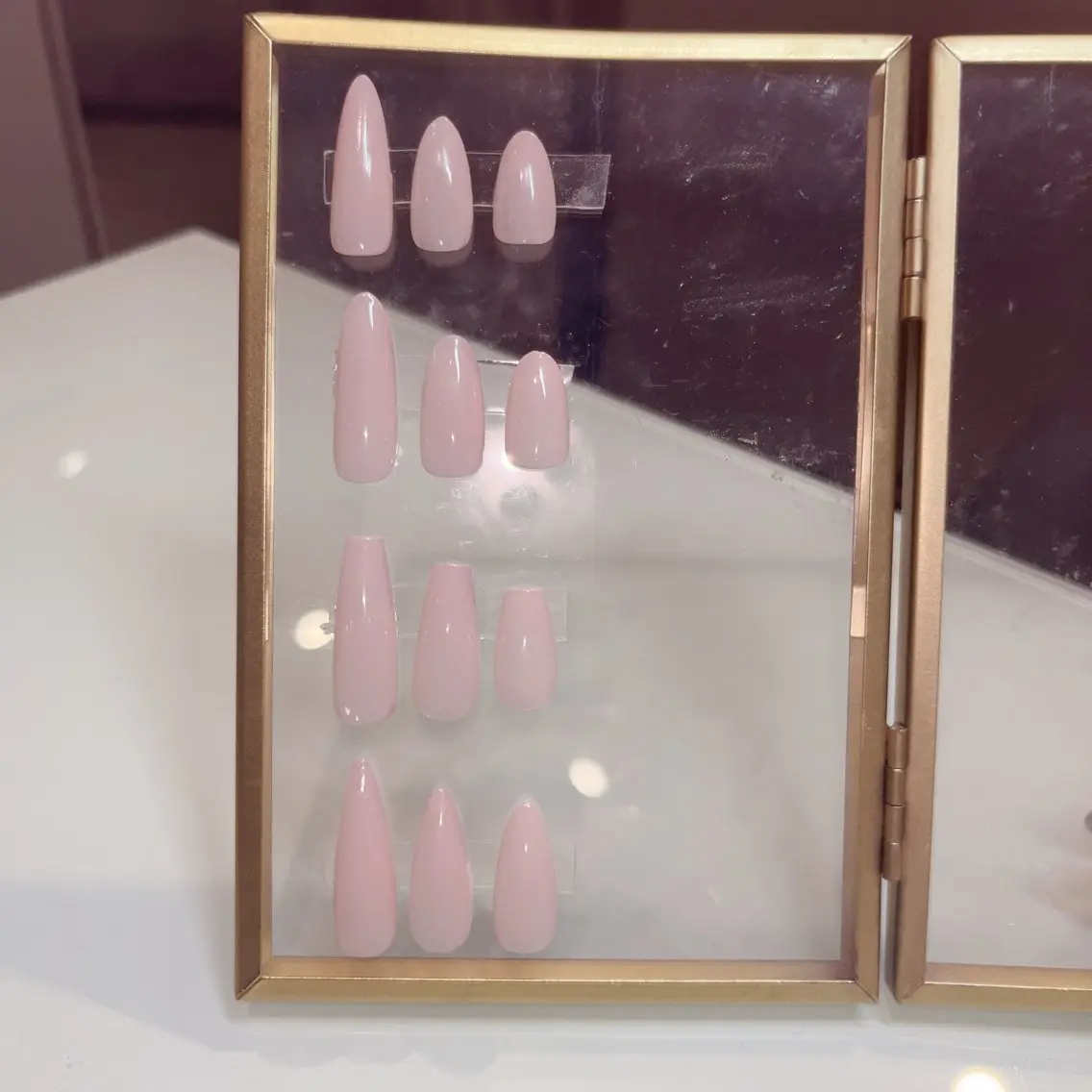 ネイル 長さ出し ネイルチップ KOKONA 🎀のネイルデザイン