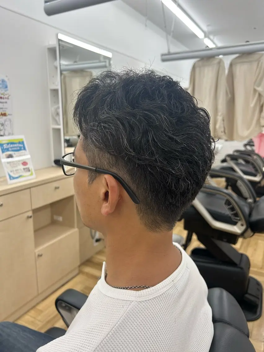 ミディアム メンズ トミオカ ⸌⍤⃝⸍のヘアスタイル