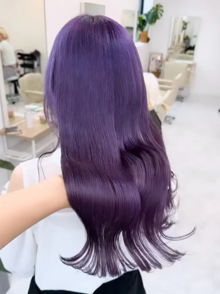 ロング カラー パープルカラー カット ヘアカラー トリートメント 🤍ムラ修正ブリーチ 🤍原宿/YUUのヘアスタイル