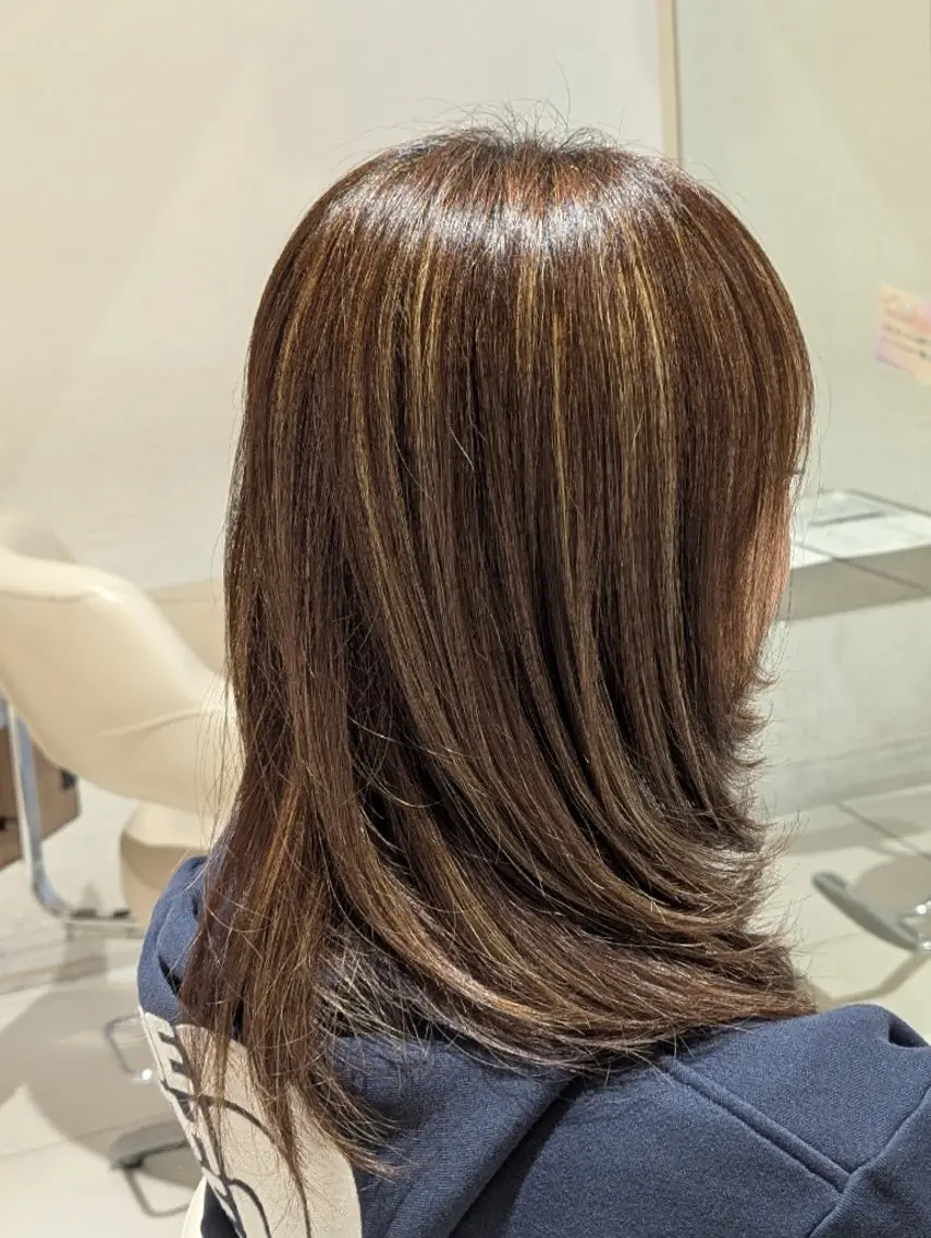 ミディアム 顔周りカット レイヤーカット カット トリートメント 後藤 風海のヘアスタイル