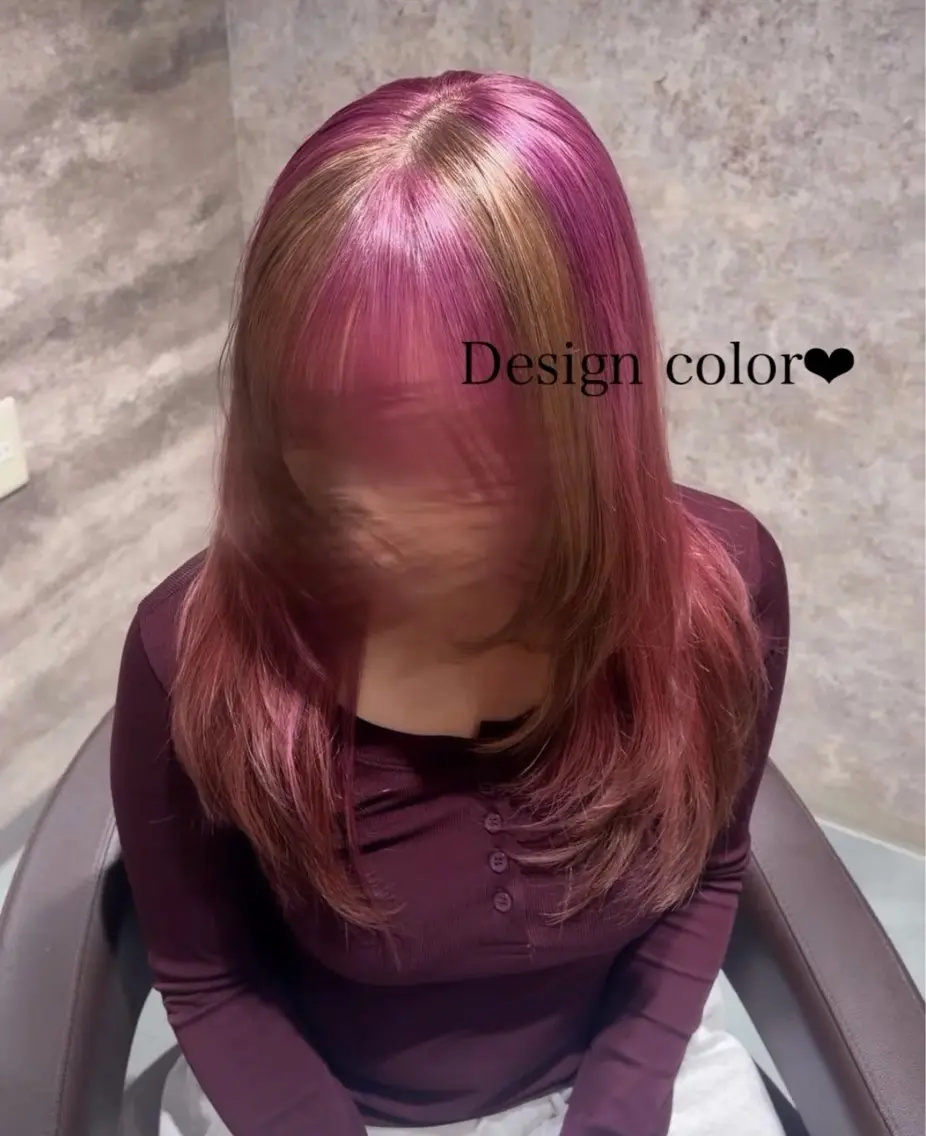 セミロング カラー ベージュカラー ブリーチ ブルーカラー ダブルカラー グラデーションカラー Blanco Color&Careのヘアスタイル