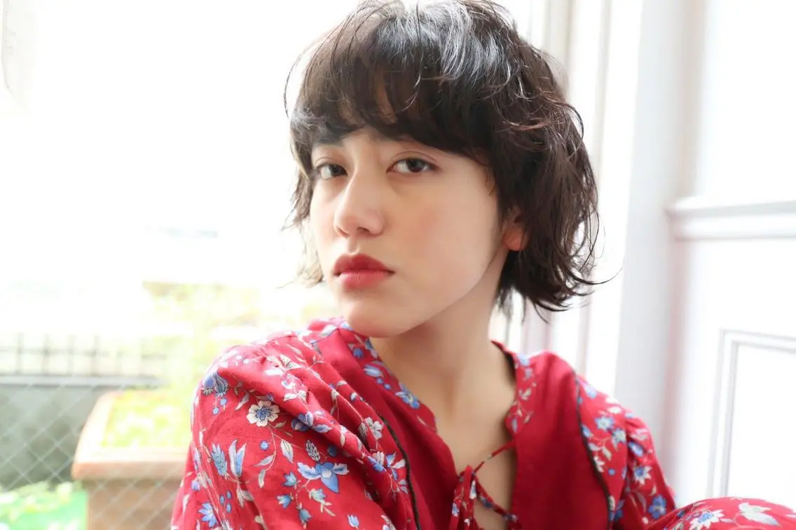 ミディアム カラー パーマ レイヤーカット✂️ 横浜No1♡下鳥翔子のヘアスタイル