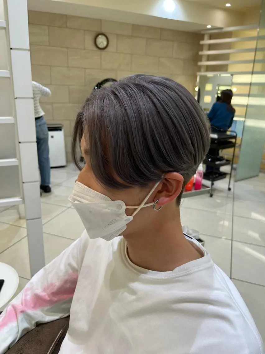 💇🏼♂️メンズカット+ダブルカラー+ブリーチケアトリートメント💇🏼♂️の写真