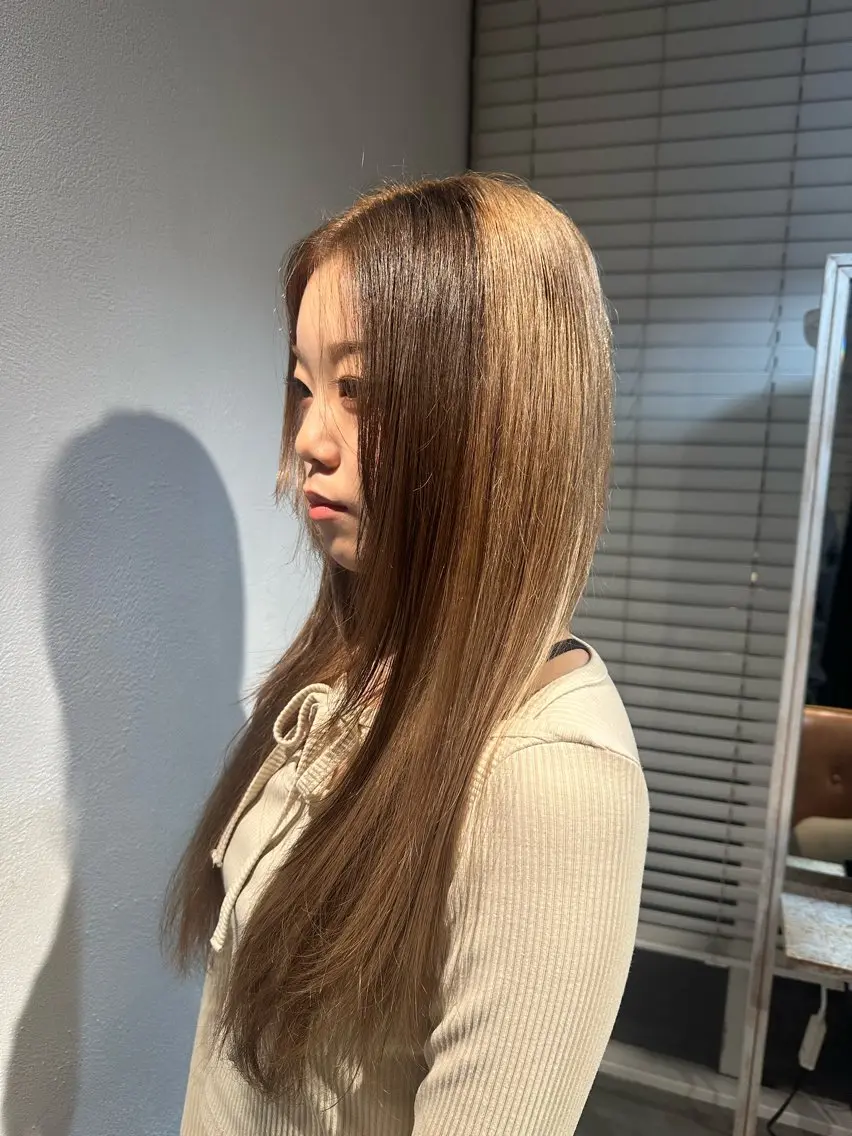 ロング カラー ヘアカラー トリートメント ハイトーンカラー が絶対可愛い✨泰聖✨のヘアスタイル
