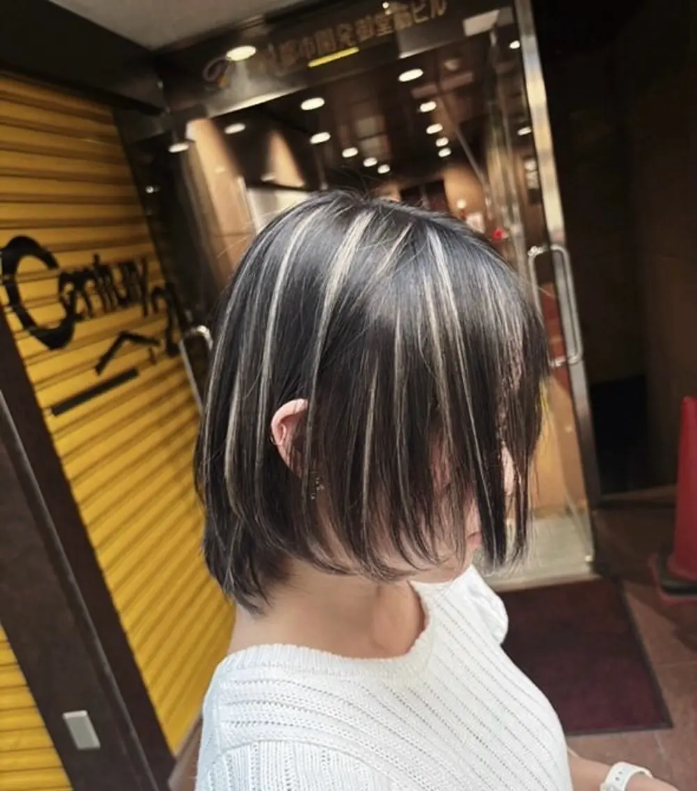 ショート カラー ダークグレー ダークグレージュ グレージュ ハイライトカラー ハイライト 指名数No.1 /NAOYAのヘアスタイル