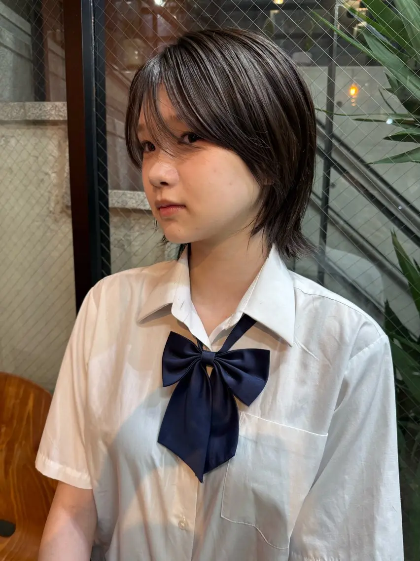 ショート ボブレイヤー アッシュ アッシュブラウン ラベンダーベージュ ボブ カット レイヤーカット\ウル フ　chinatsuのヘアスタイル
