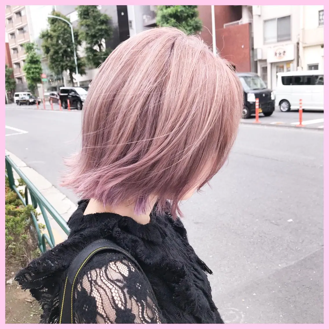 ショート カラー SHIN/レイヤー カット×クロスパーマのヘアスタイル