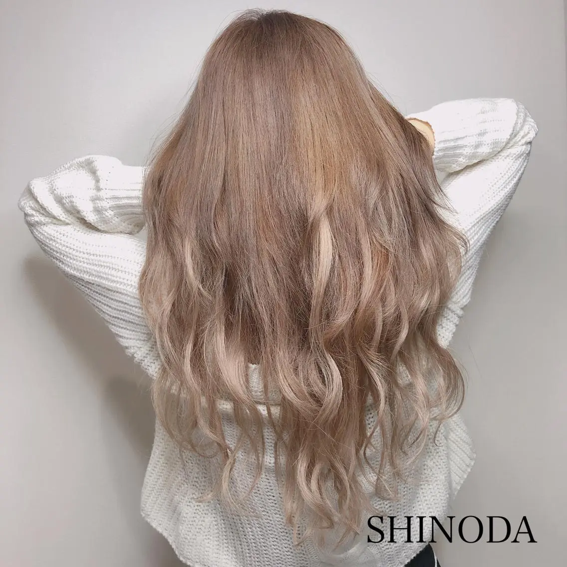 カラー 🦖店長🦖pino #しのだスペシャルのヘアスタイル