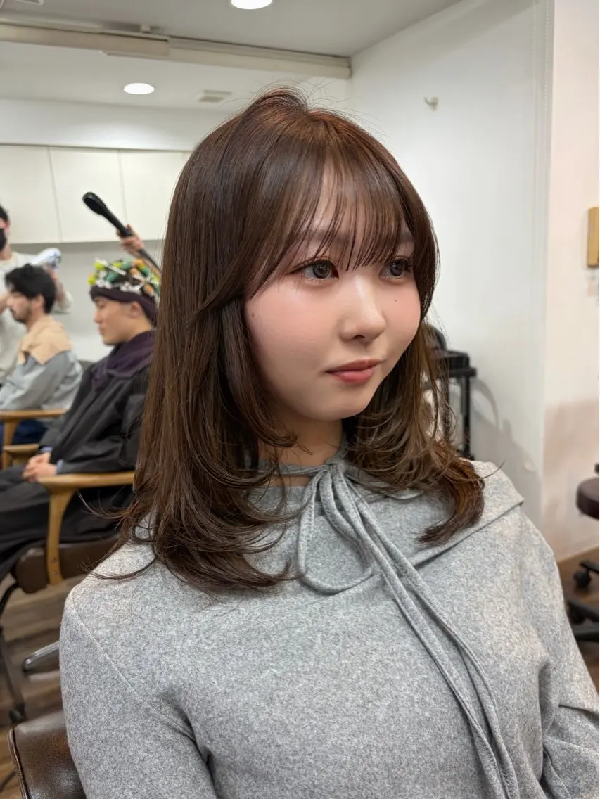 ミディアム レイヤーカット カット ヘアカラー トリートメント ボブ/地毛風縮毛矯正 茉青🤍新宿代々木のヘアスタイル