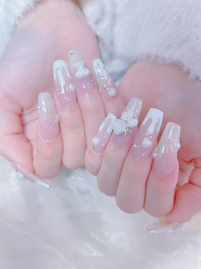 ネイル 🎀ネイルサロン エクラYUI🎀のネイルデザイン