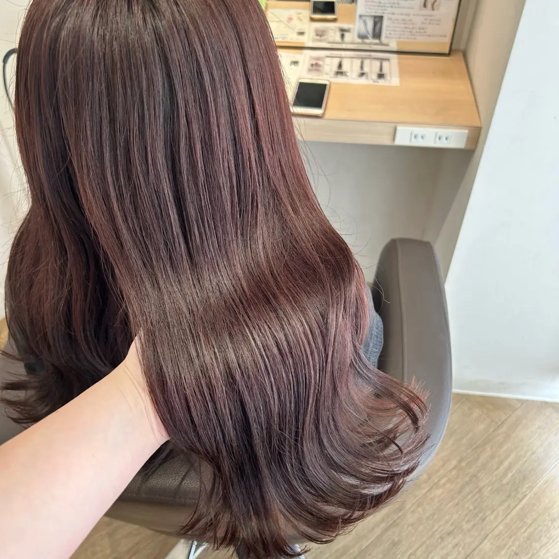 ロング カラー カット ヘアカラー 砂野 真璃奈のヘアスタイル