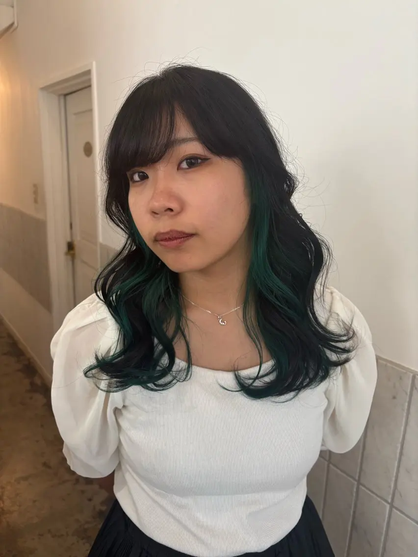 ロング ヘアカラー Terve. 水野 菜々香のヘアスタイル