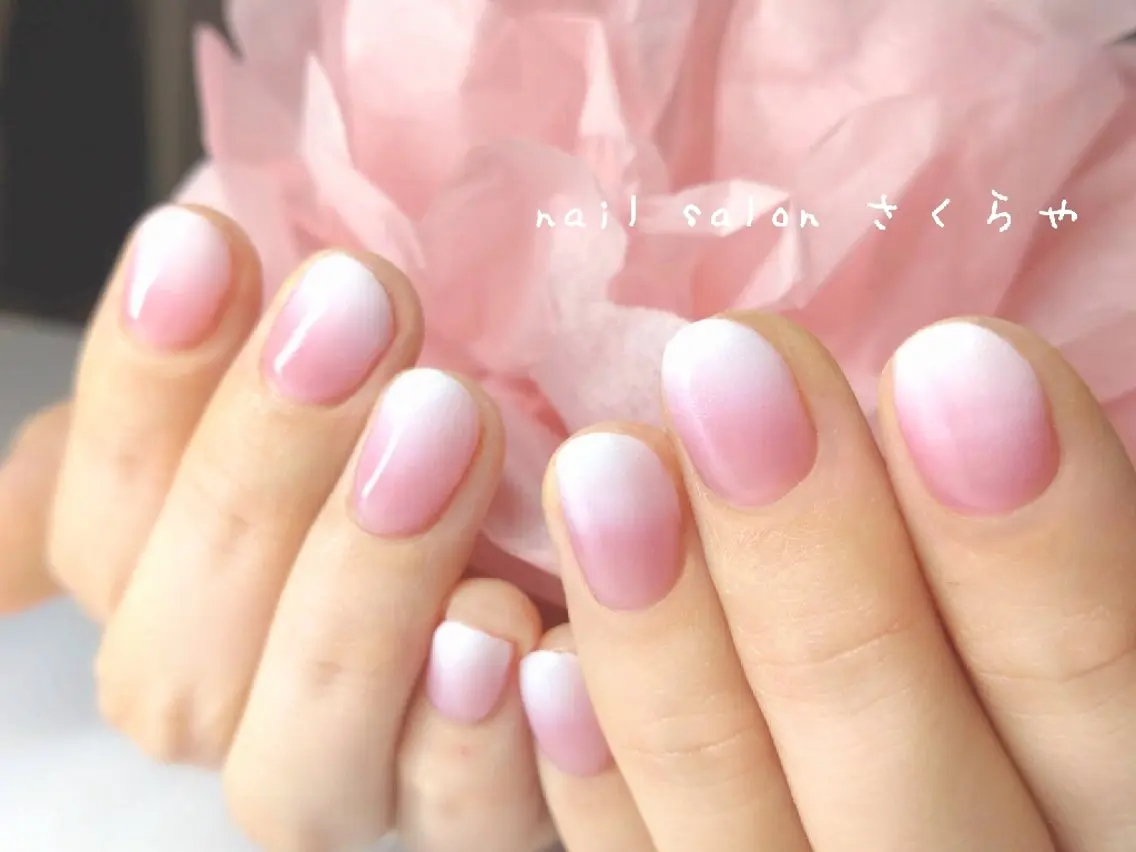 ✨グラデの美しさをご体感ください✨シンプルの極❤ベイビーブーマー【オフなし/パラジェル使用】⚠️火/木/土限定の写真