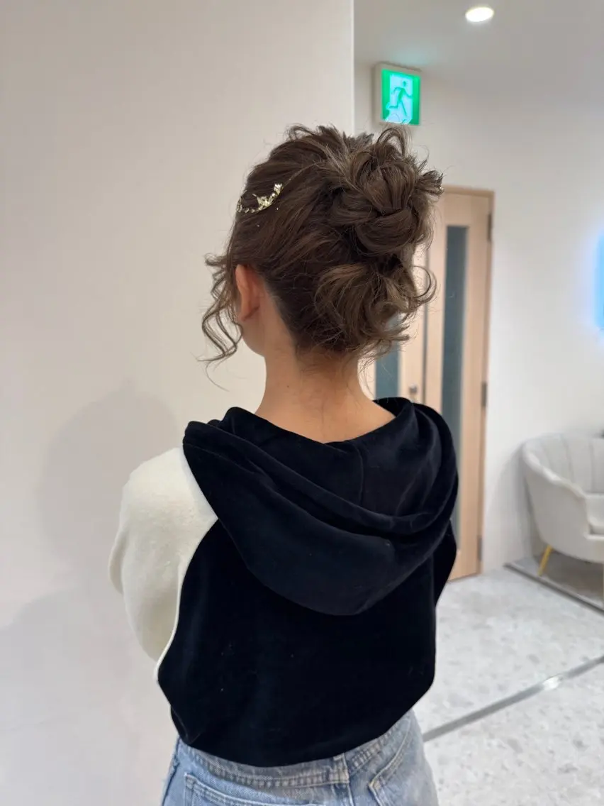 ロング ヘアアレンジ ヘアセット ヘアセット/レイヤー 縮毛矯正/はるか🎀のヘアスタイル