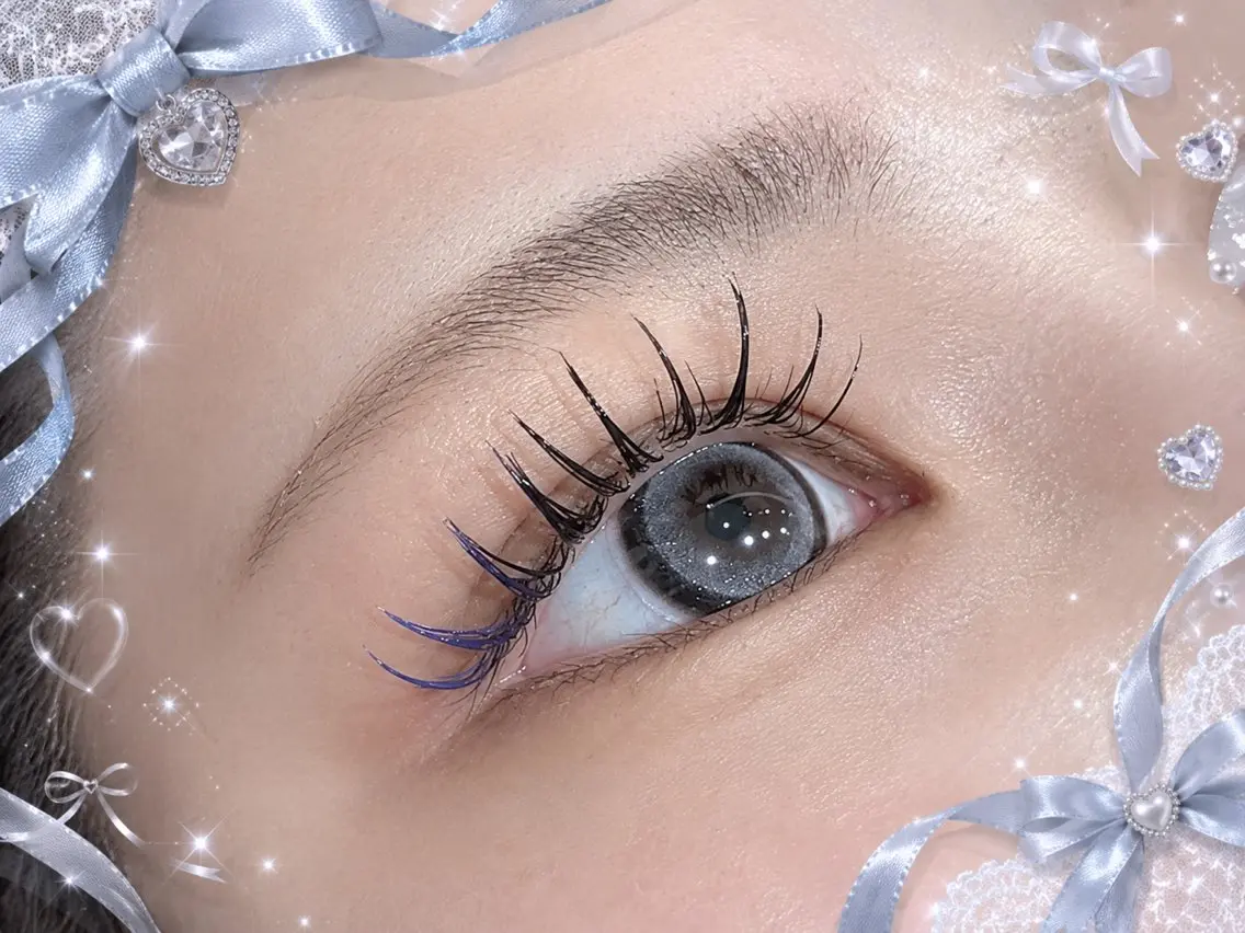 【️被りたくない方必見👀💓】カラーマツエク✨🌈の写真
