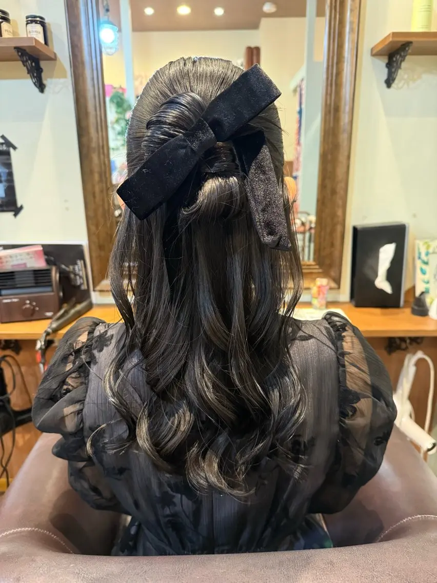 ヘアアレンジ PINOT梅田 MOKAのヘアスタイル