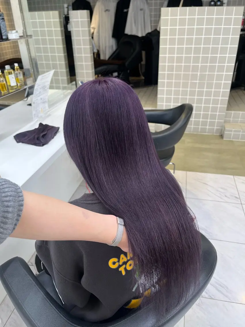 ロング ヘアカラー トリートメント ヘッドスパ ヘアセット 寒色/ベージュヘア ブリーチありMiOのヘアスタイル