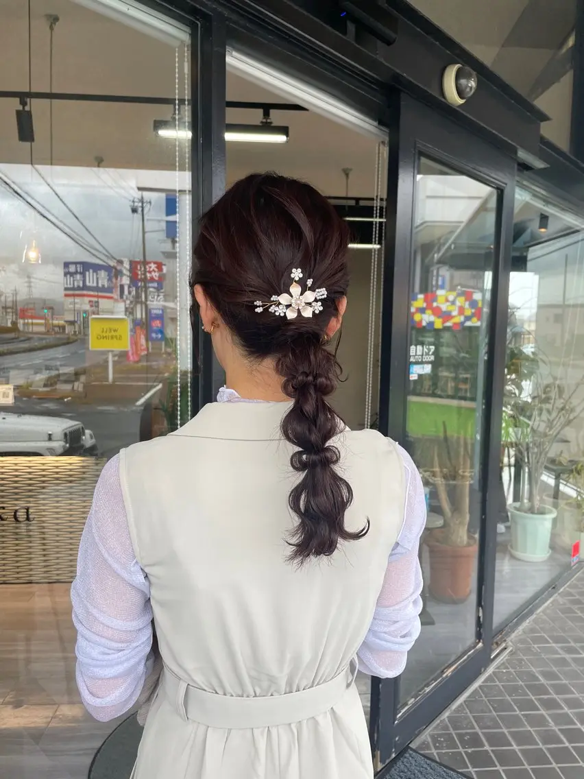 ミディアム ヘアアレンジ マキノ キョウカのヘアスタイル