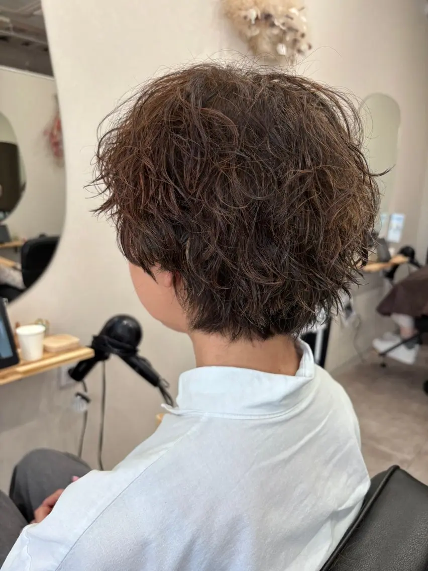 ショート カット パーマ トリートメント ヘッドスパ 🪼高評価🪼 💎藤咲💎のヘアスタイル