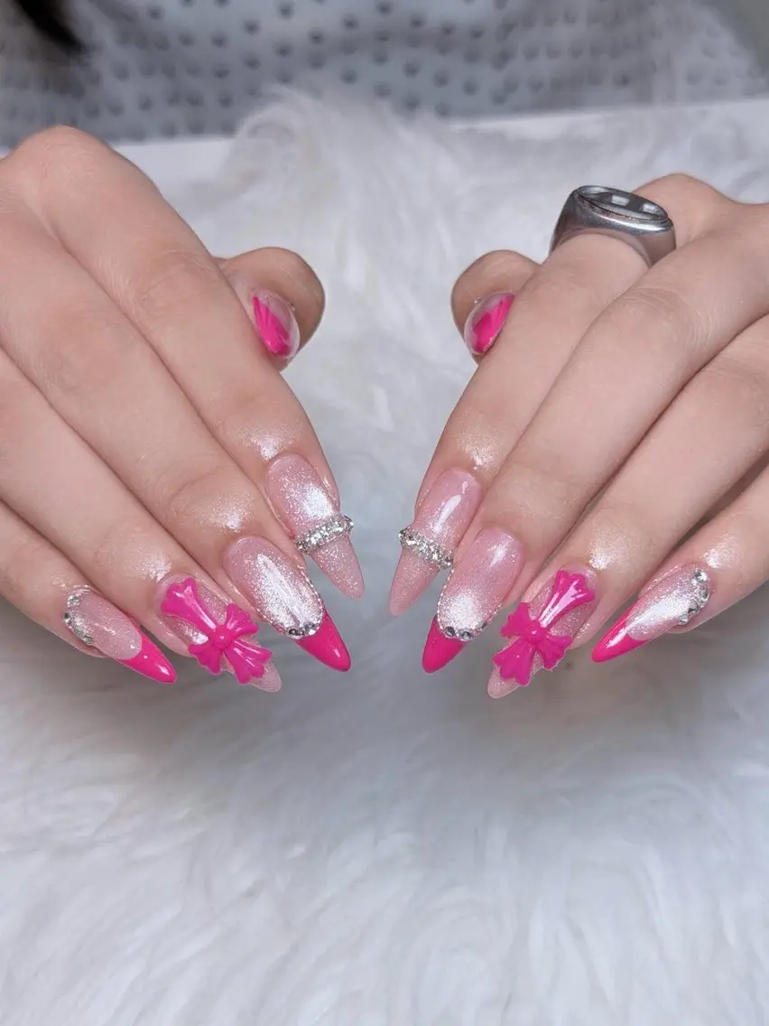 ネイル チークネイル ドット フレンチネイル グラデーション ハート ハンドネイル Julli NailStudioのネイルデザイン