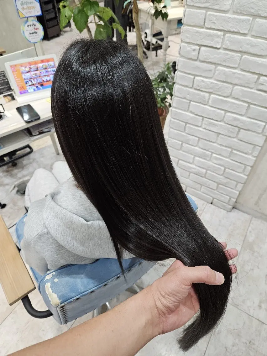 ロング 顔周りカット 髪質改善 韓国風ヘア レイヤーカット ロング カット トリートメント レイヤー×艶髪特化 代表 西村功平のヘアスタイル