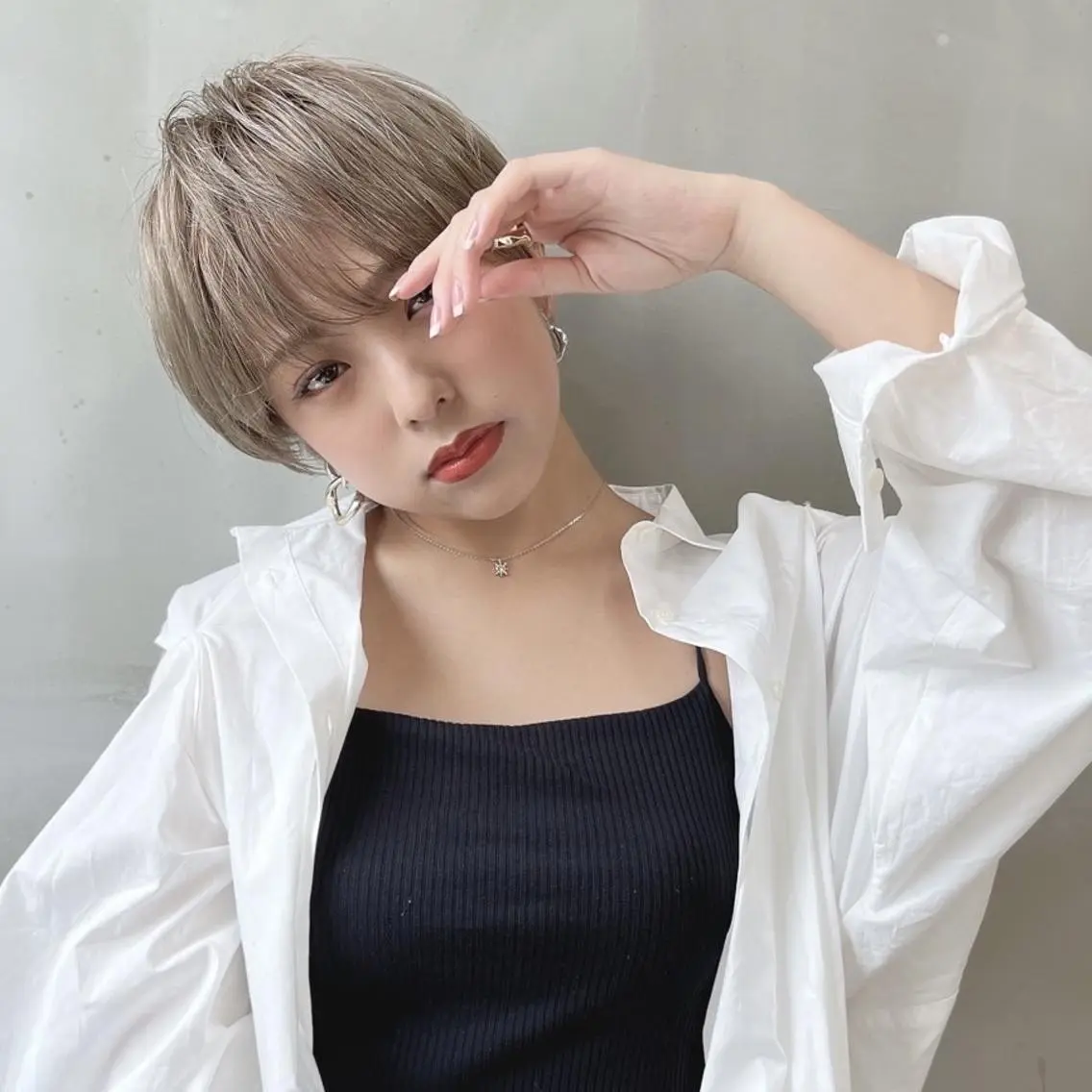 ショート カラー ショートボブ ブロンド 透明感カラー ダブルカラー ボブ SOURCE京橋🌟 ヘアケア/艶カラーのヘアスタイル