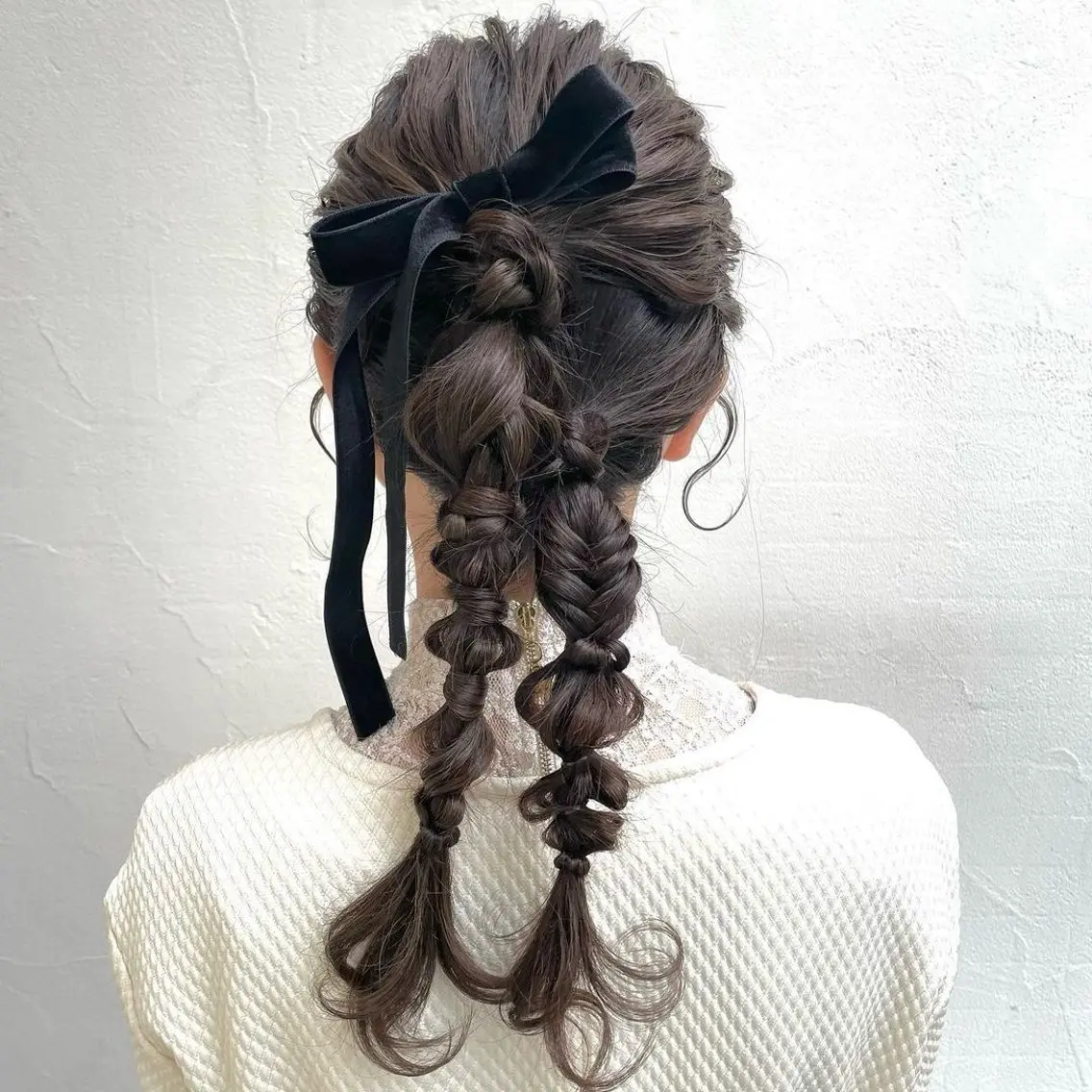 本村 あやかのヘアスタイル