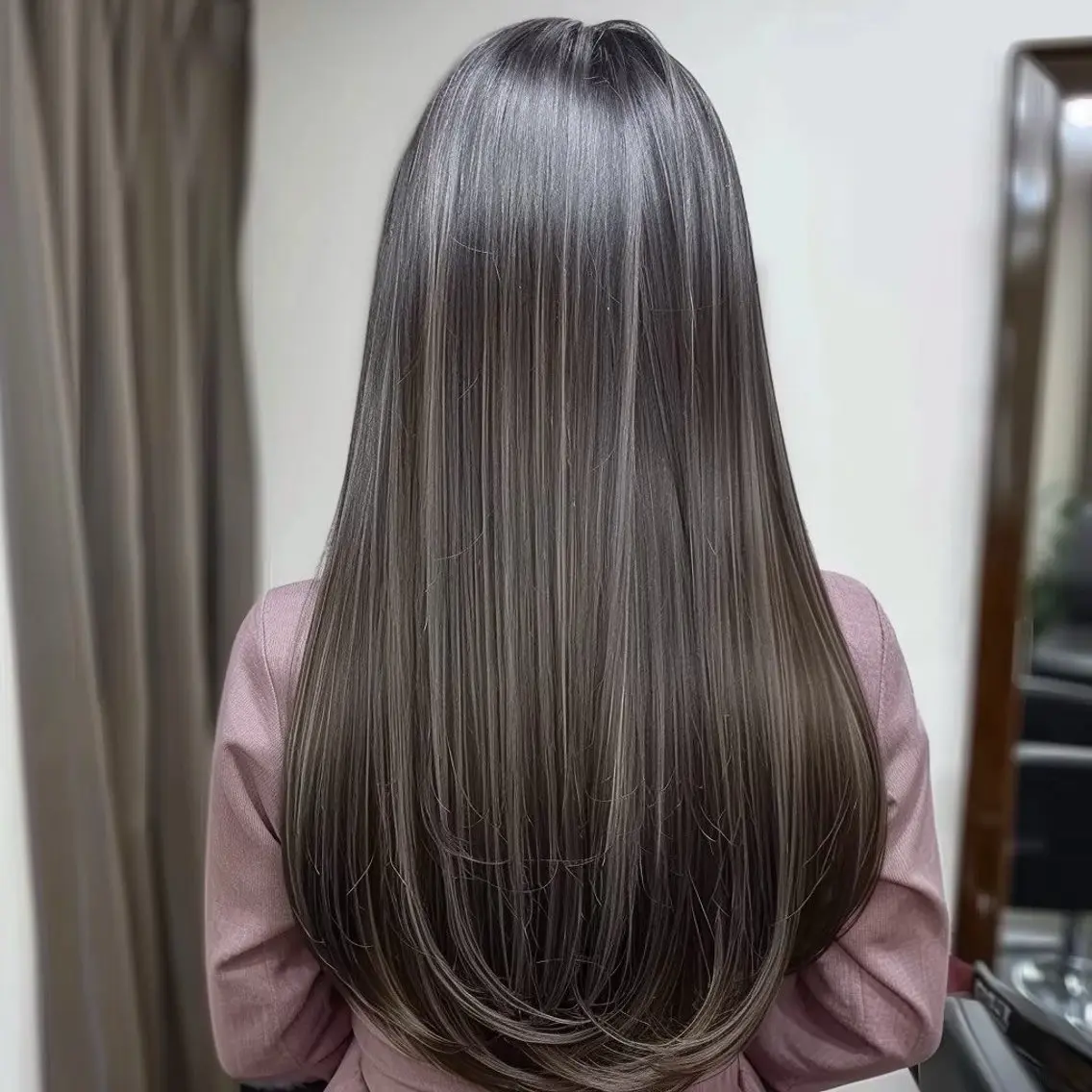 セミロング カラー パーマ ヘアアレンジ メンズ キッズ カット ヘアカラー EnBlesS西宮 マンツーマン神道有基のヘアスタイル
